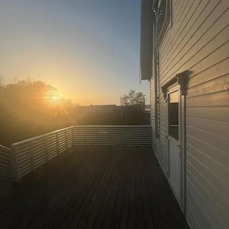 Holiday home Og Naust I Idylliske Omstendigheter