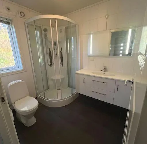 Ferienhaus Og Naust I Idylliske Omstendigheter *